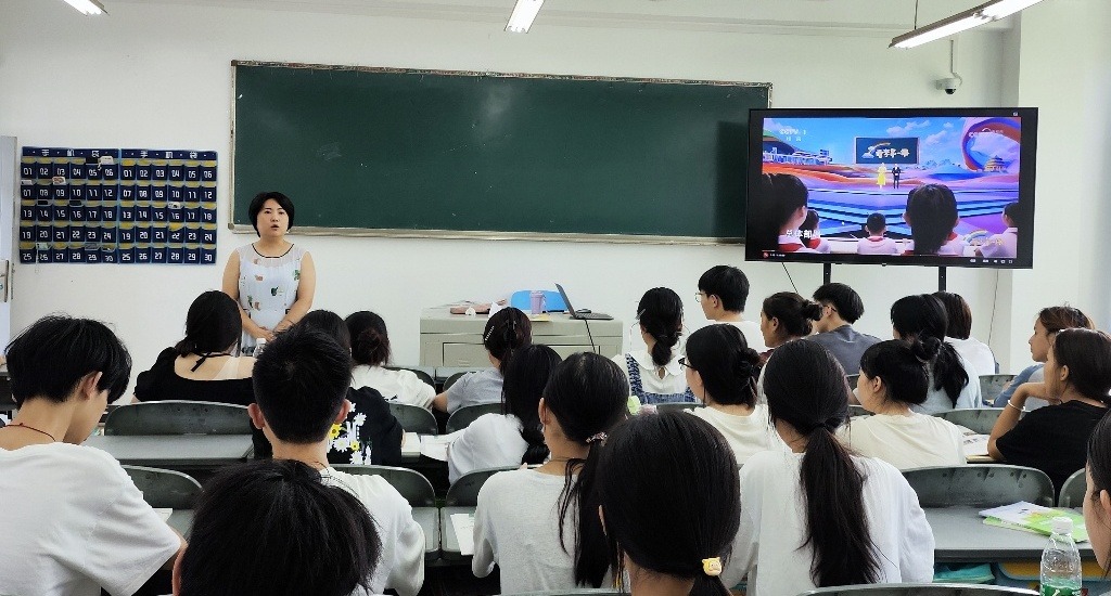 开学第一课，激扬青春志