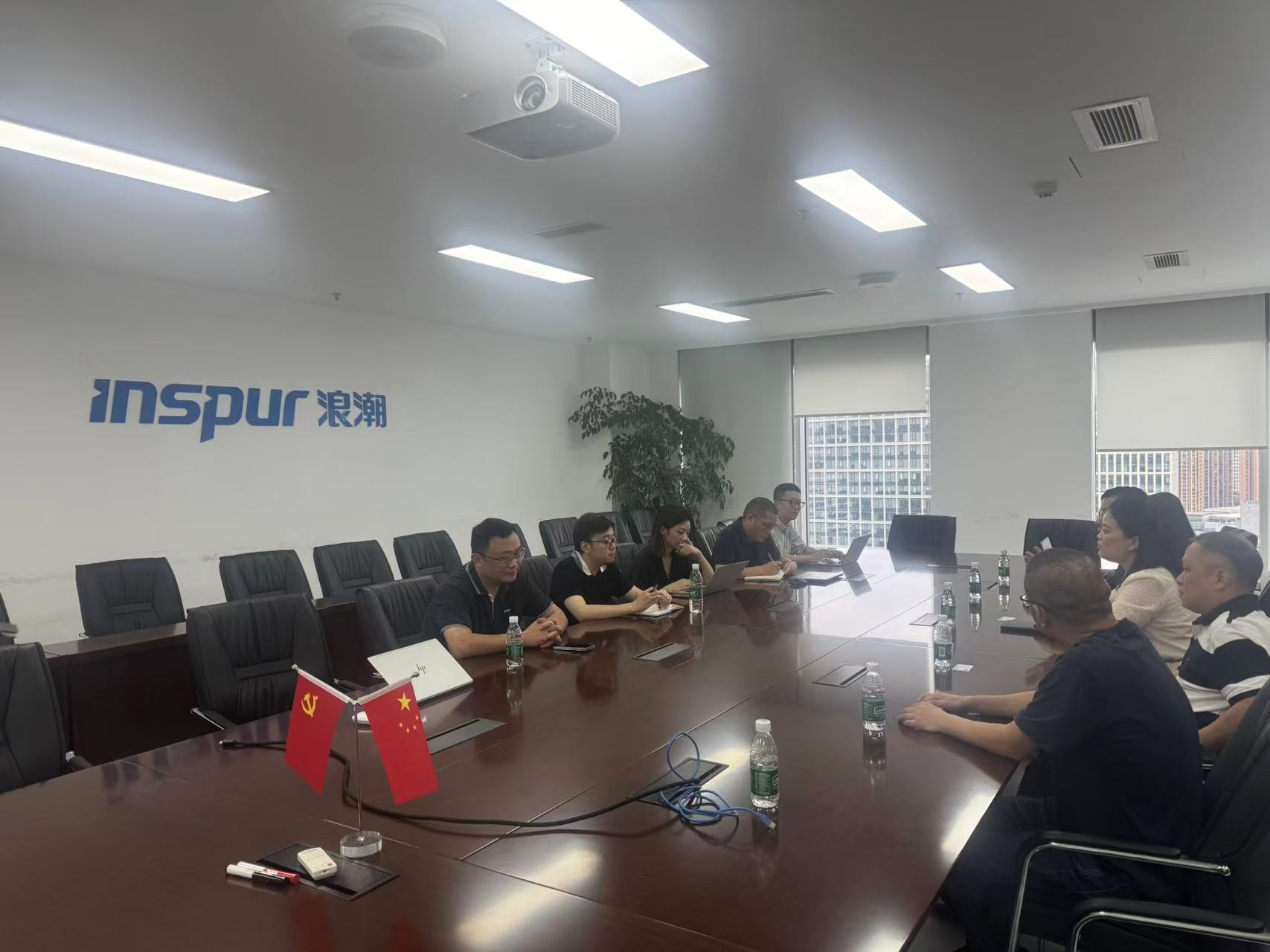 三方聚力 共创未来：我校高峰持续学院与四川能投汇成、浪潮集团成都公司达成战略合作